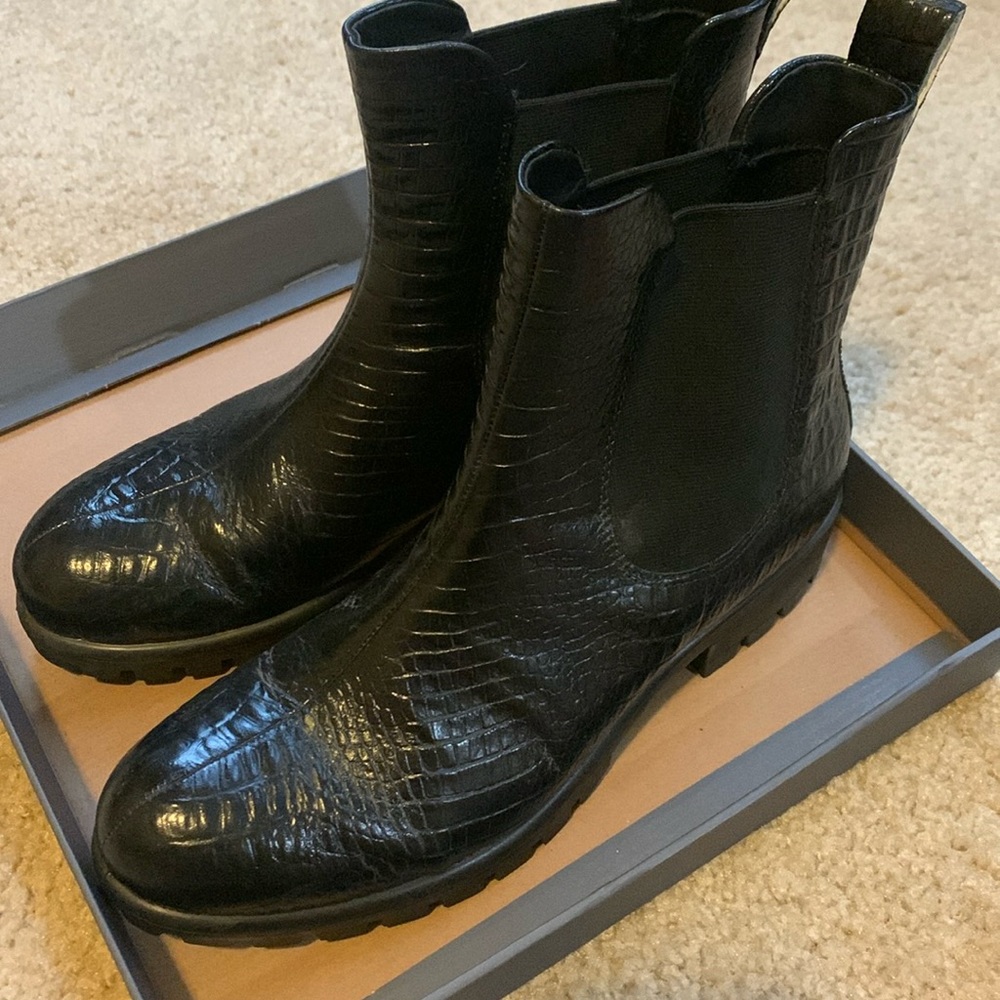 Ecco croc finish ankle boots